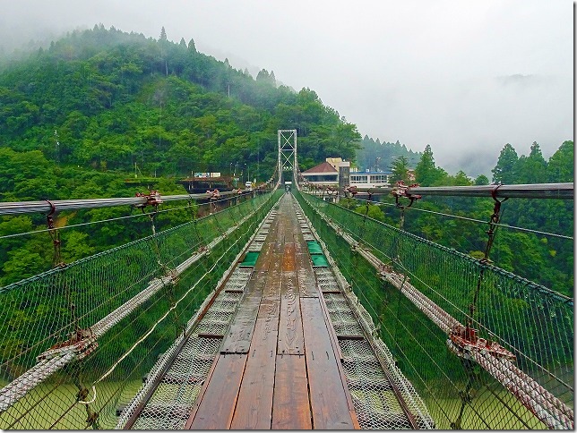 谷瀬（たにぜ）の吊り橋