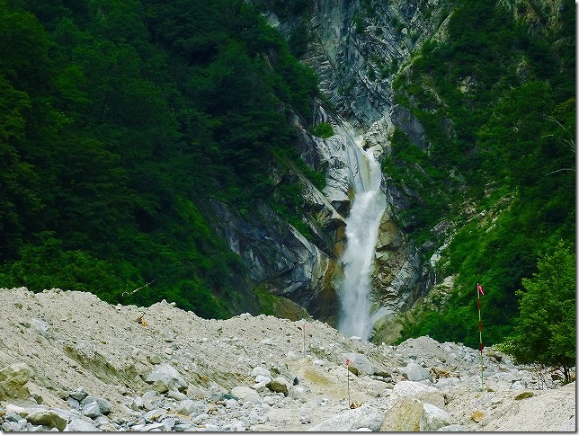 濁沢（にごりさわ）の滝　高瀬ダム