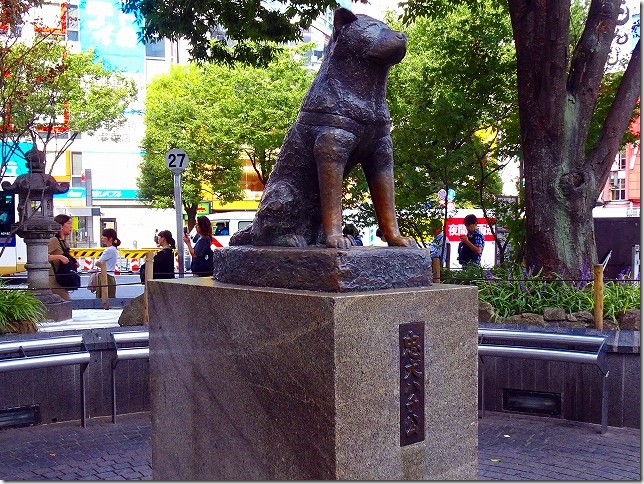 忠犬ハチ公像　渋谷駅